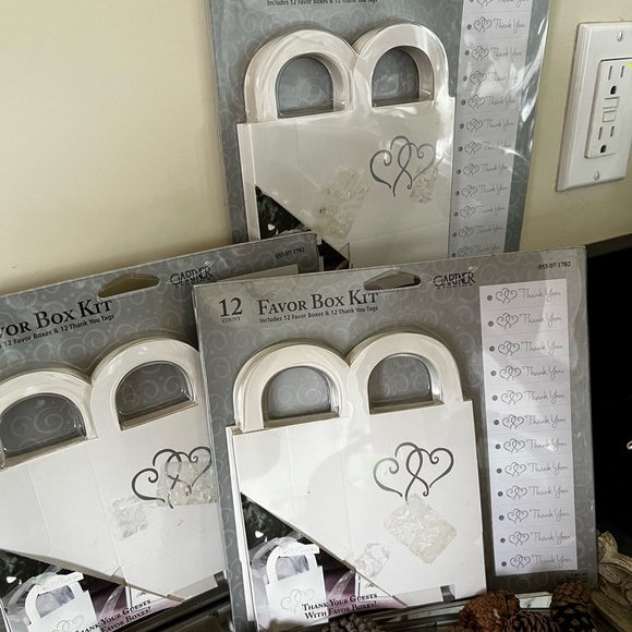 New Three (3) Packages of Twelve (12) Wedding & Shower Thank You Boxes & Tags - Picture 2 of 7